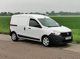 Autoutilitara Dacia Dokker